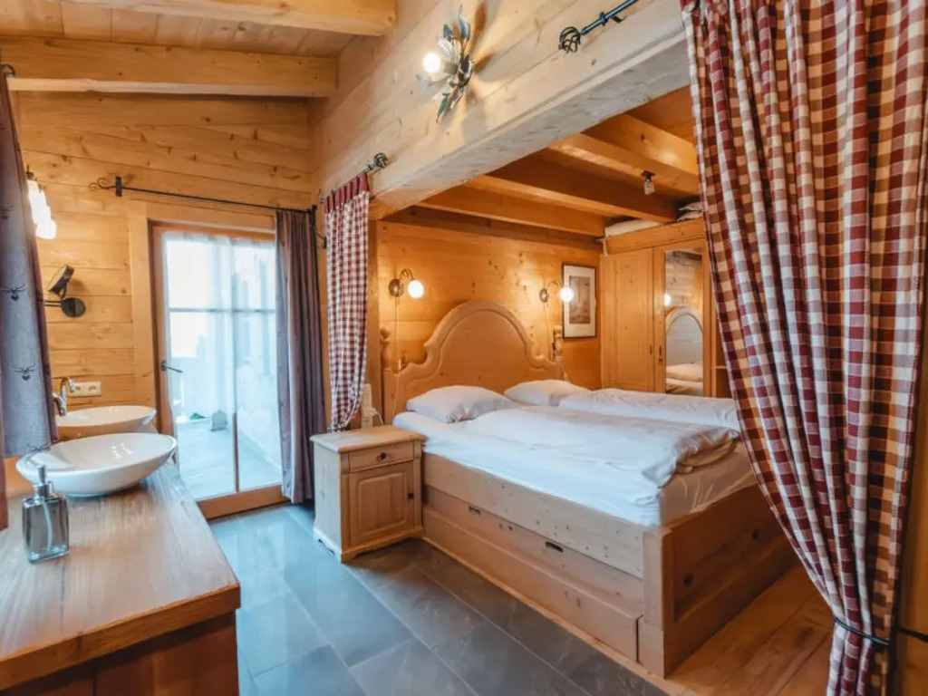 Chalet Königsleiten 3 by Interhome