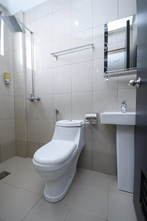 Ys Inn by OYO Rooms