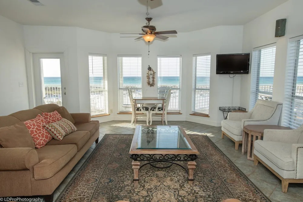 The Castle Destin - 4 Br Home