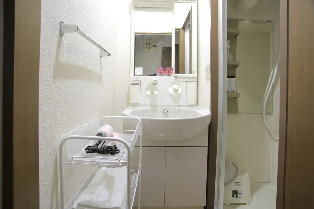 Grand Court Namba 305