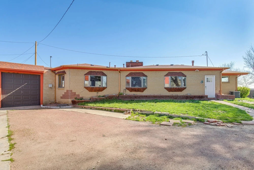 5 Mi to Dtwn Denver: Pet-friendly Home w/ Patio