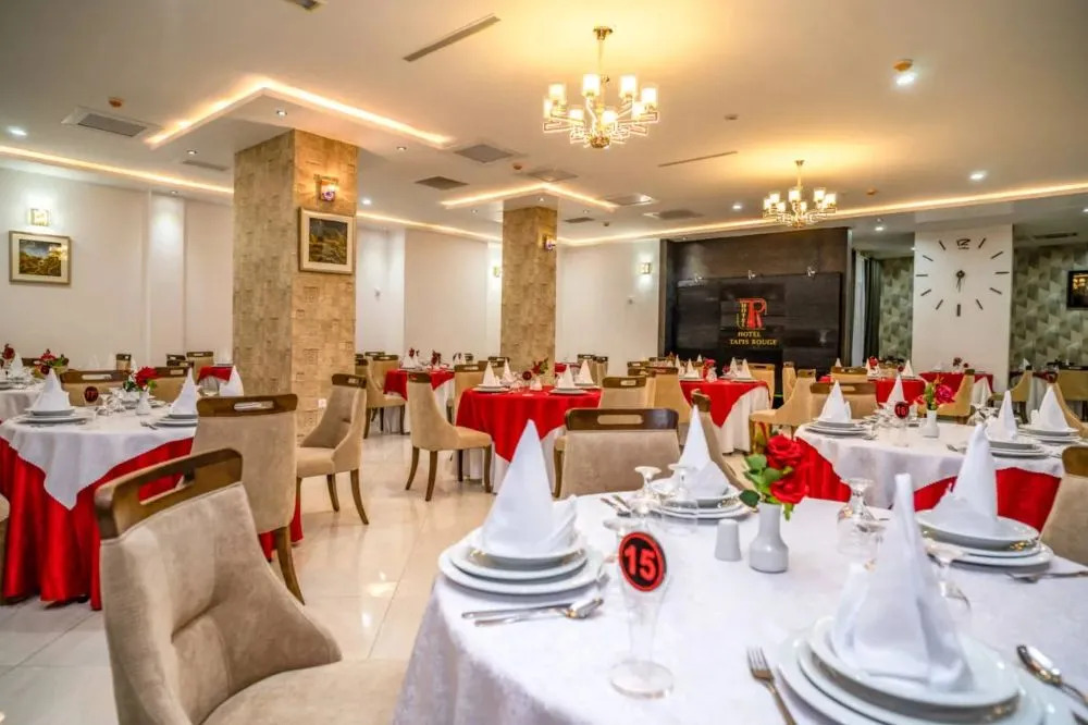 Hôtel Tapis Rouge