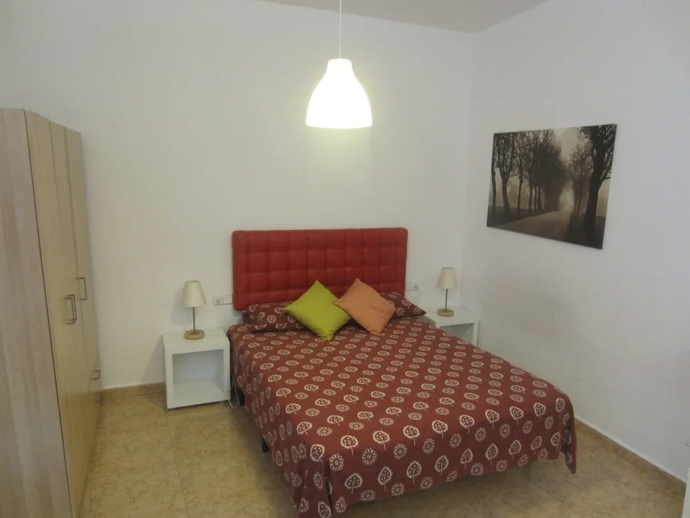 Apartaments Clot Sant Martí
