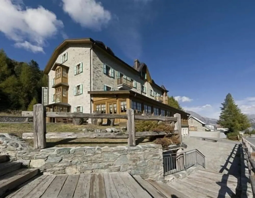 Hotel Li Arnoga