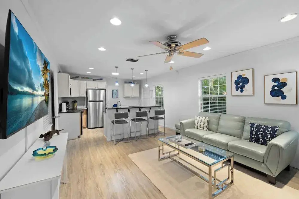 Palm Cove Hideaway 2bd Close to the Beach
