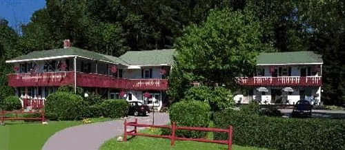 Seasons Pass Inn Vermont