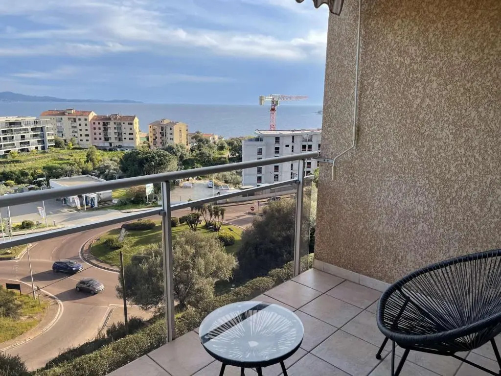 T3 vue imprenable sur le golfe d ajaccio