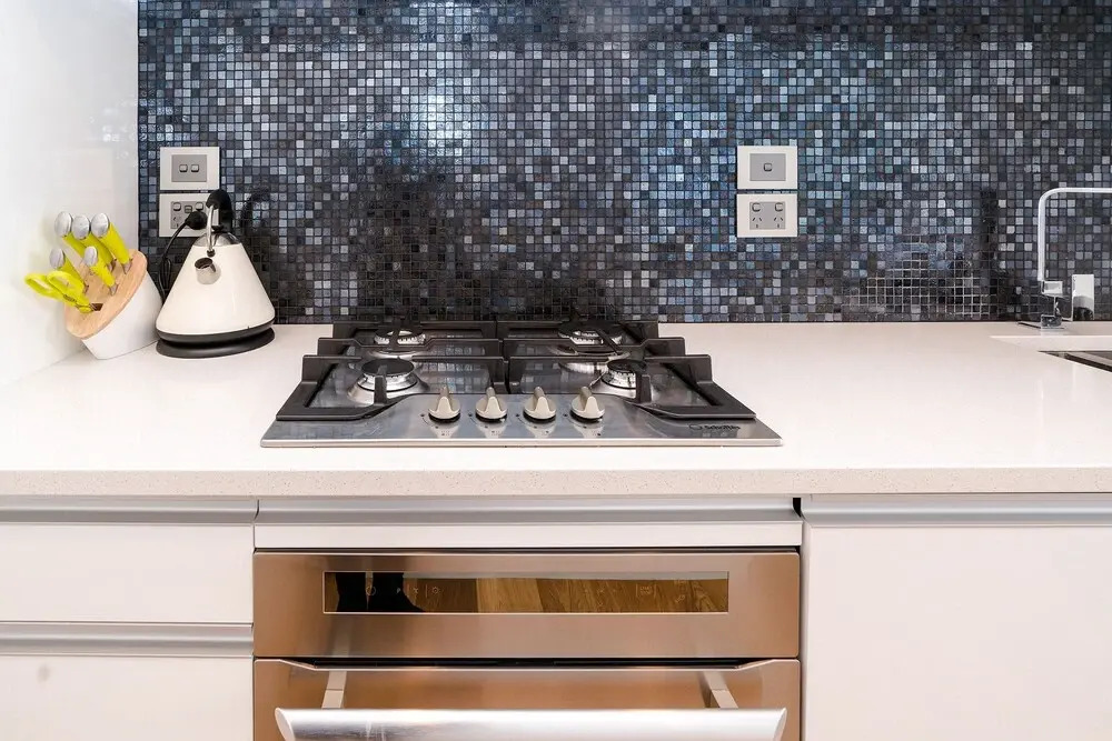 Epsom Central Brand New Apartment