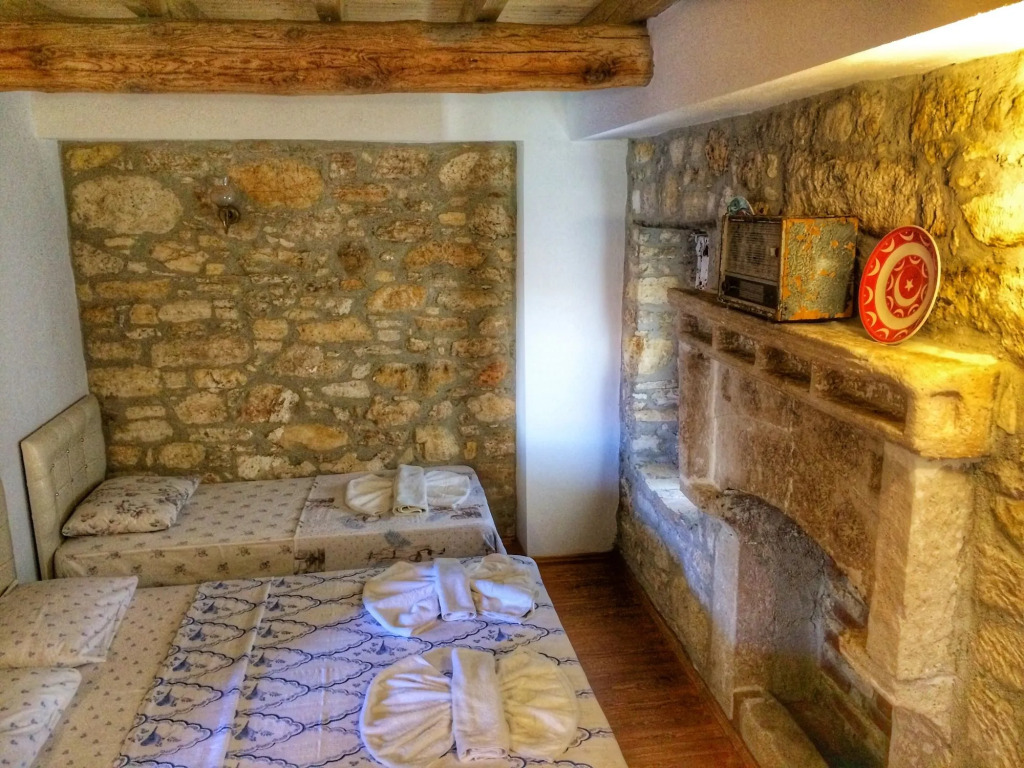 Parmis Boutique House
