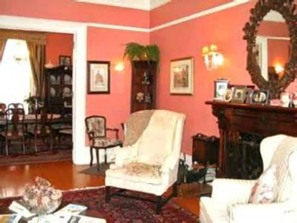 McGees Inn
