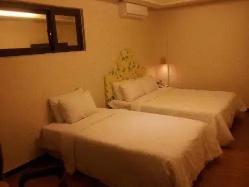 M Motel