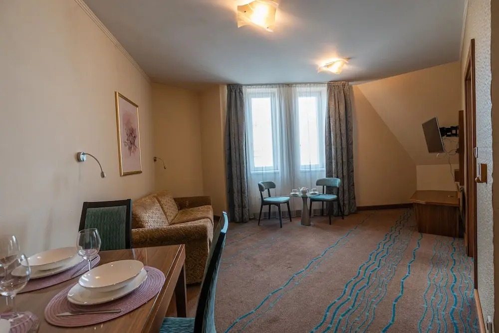 Crown Palace Apartments by Adrez