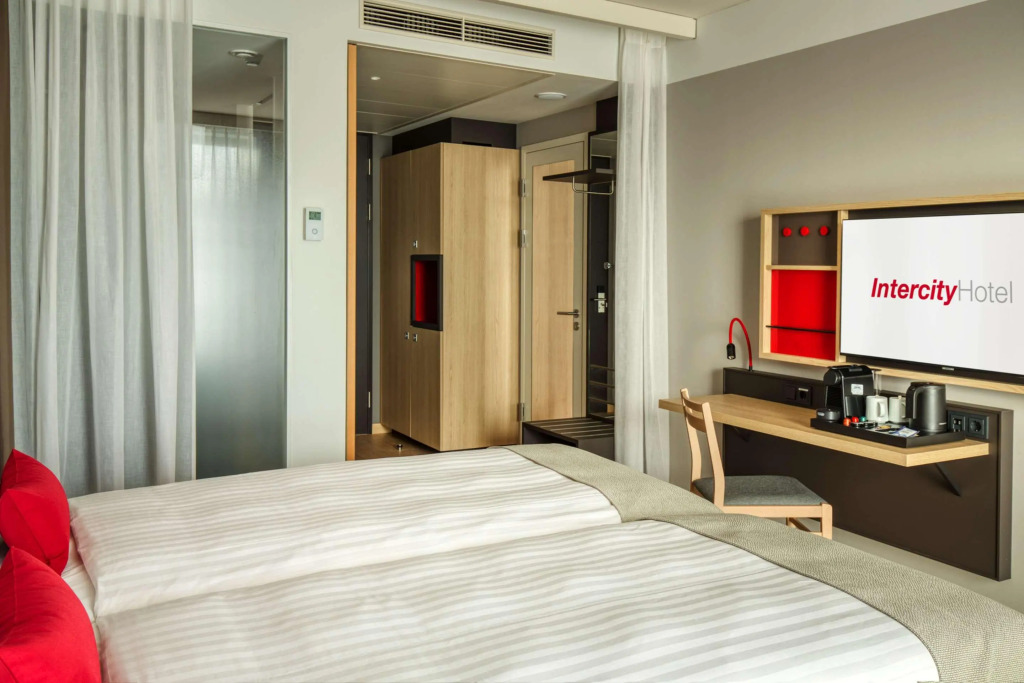 IntercityHotel Amsterdam Schiphol Airport