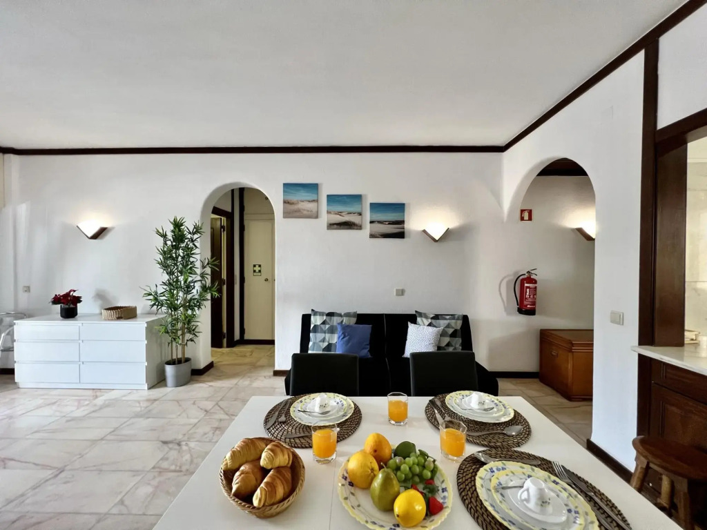 Albufeira Central 3 With Pool by Homing