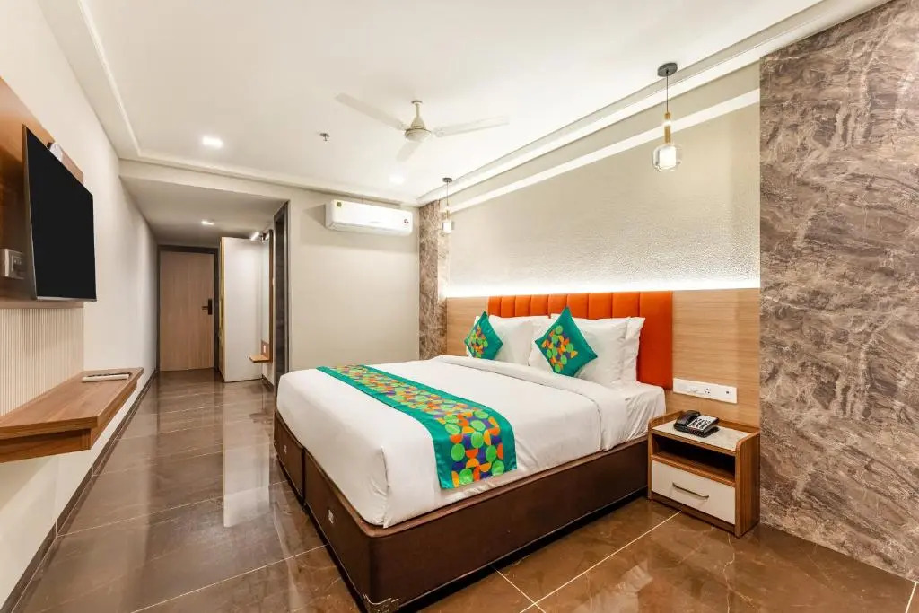 Treebo Premium Nagpur Automotive Square