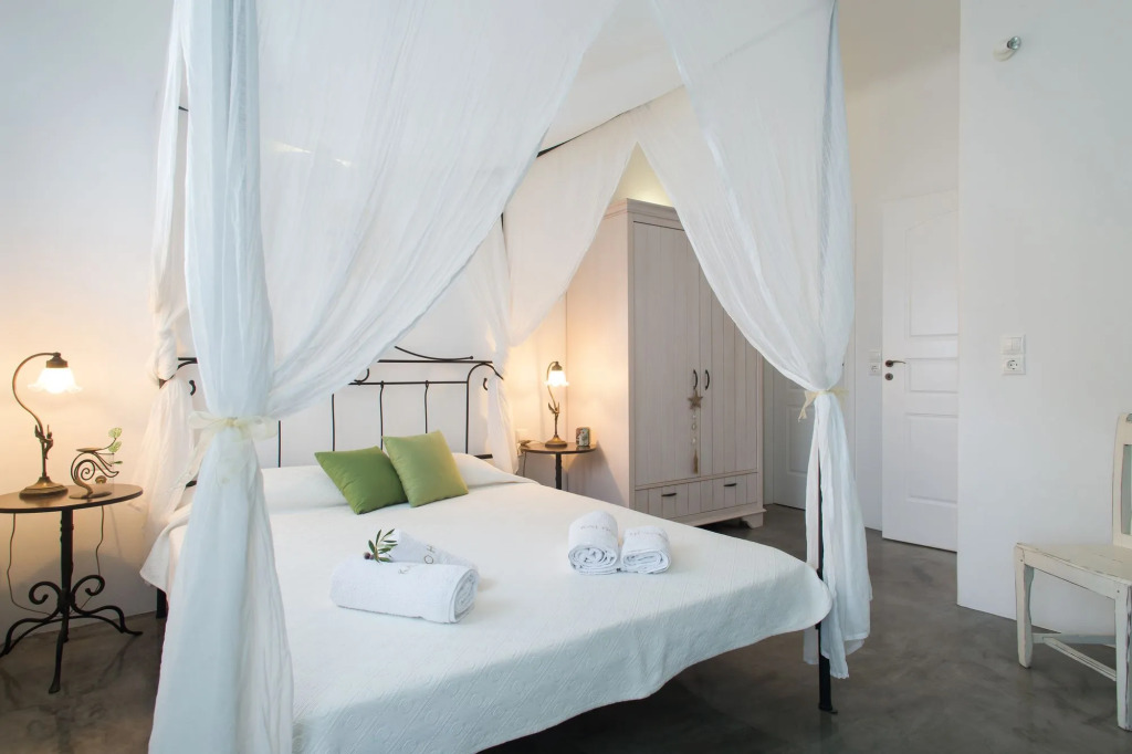 Theros Houses Santorini