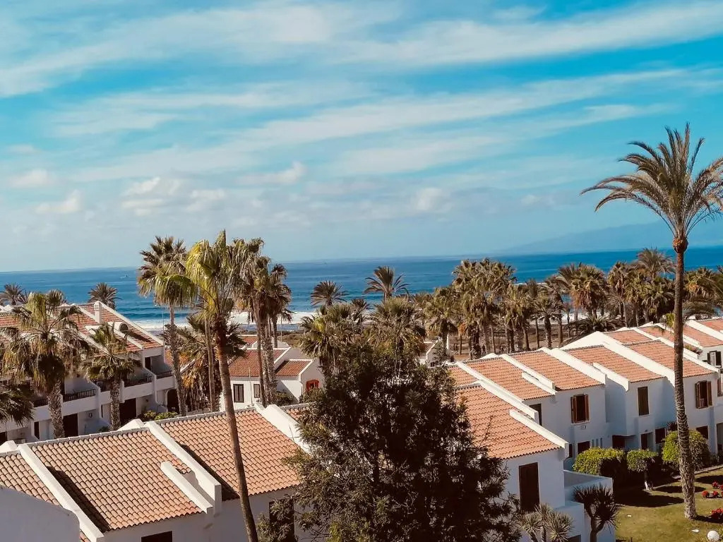 Golden View Holiday Home
