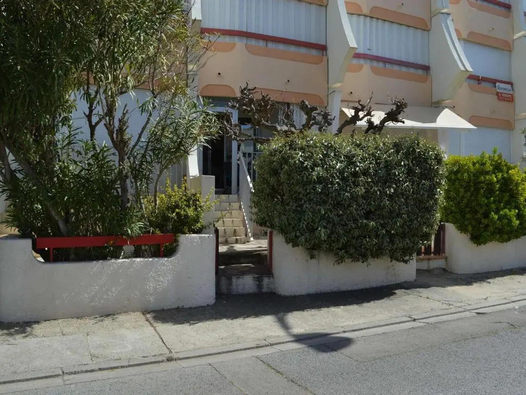 Appartement Le Grau-du-Roi, 1 pièce, 4 personnes - FR-1-250-159