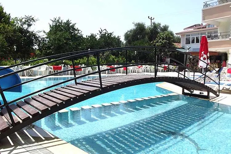 Life Garden Hotel