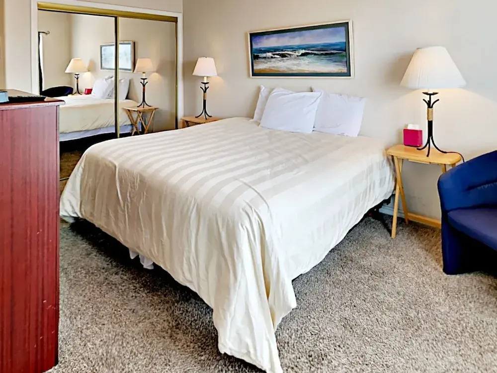 Fortuna Bay 11 - Two Bedroom Condo