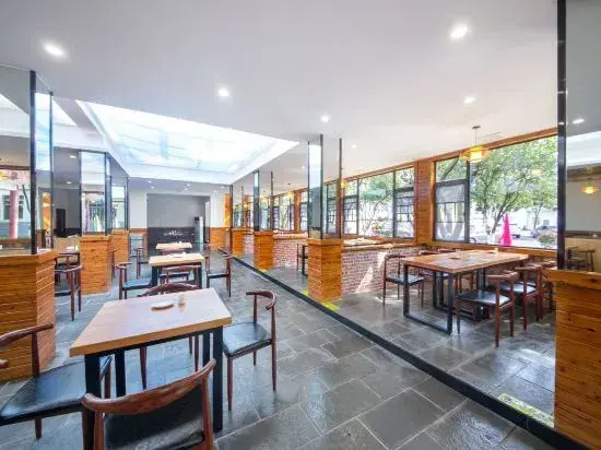Wulingyuan Hotel
