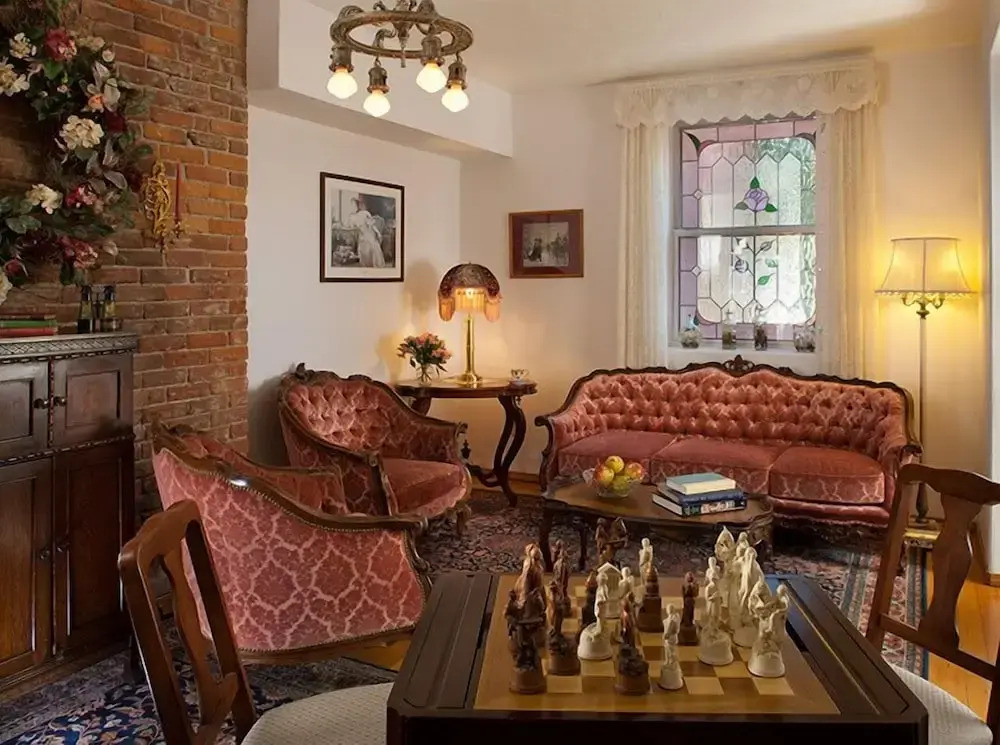 The Roosevelt Inn