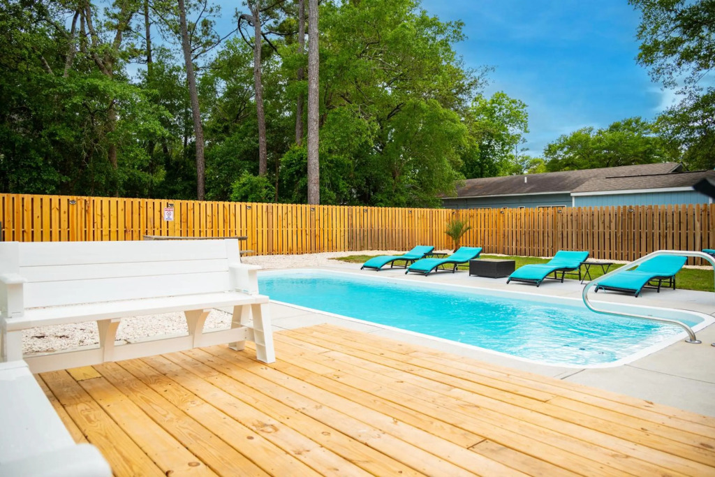 Poolside Paradise by Oak Island Accommodations