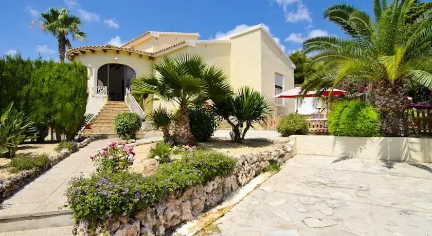 Villa Pimpinela