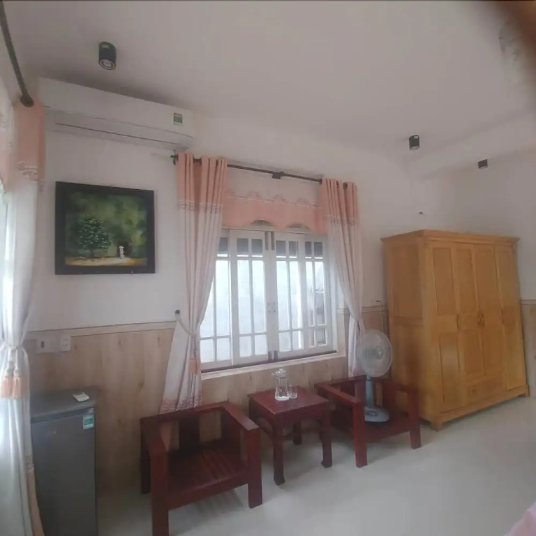 Huong Homestay