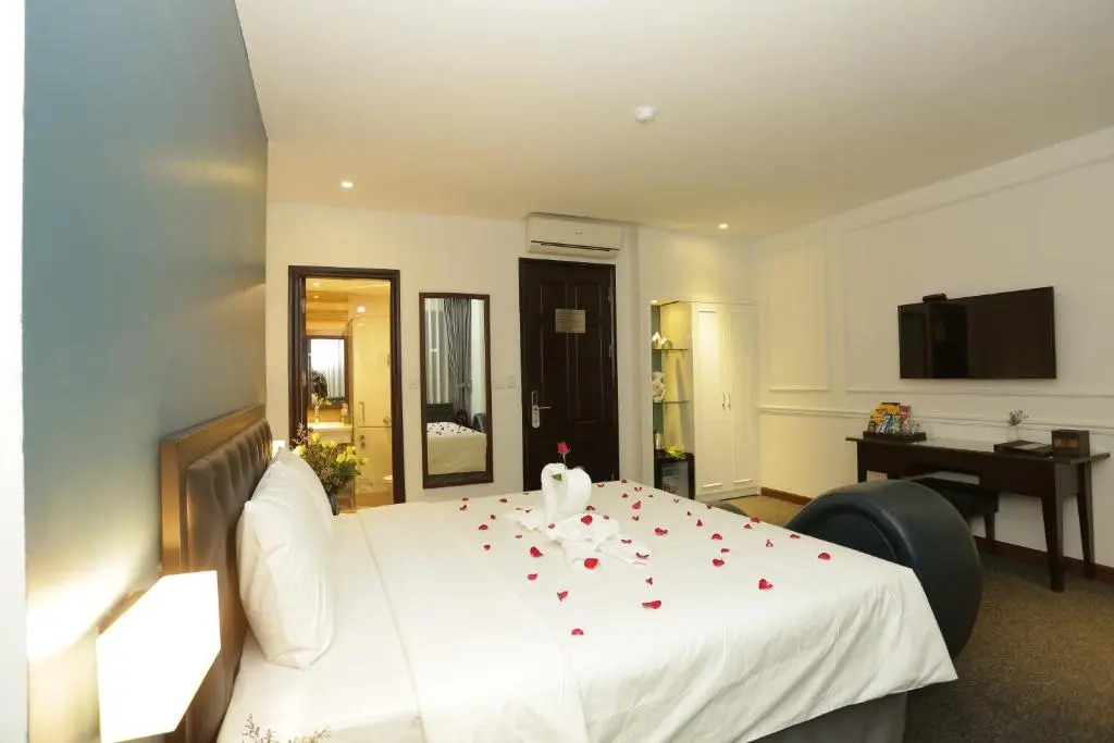 Adeline Hotel Hanoi