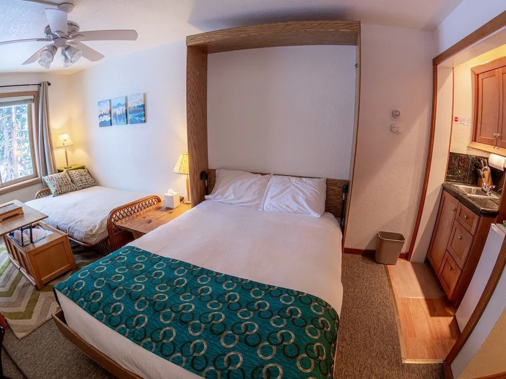 Sun Meadows 1 - 303a Hotel Style Studio Bedroom Condo