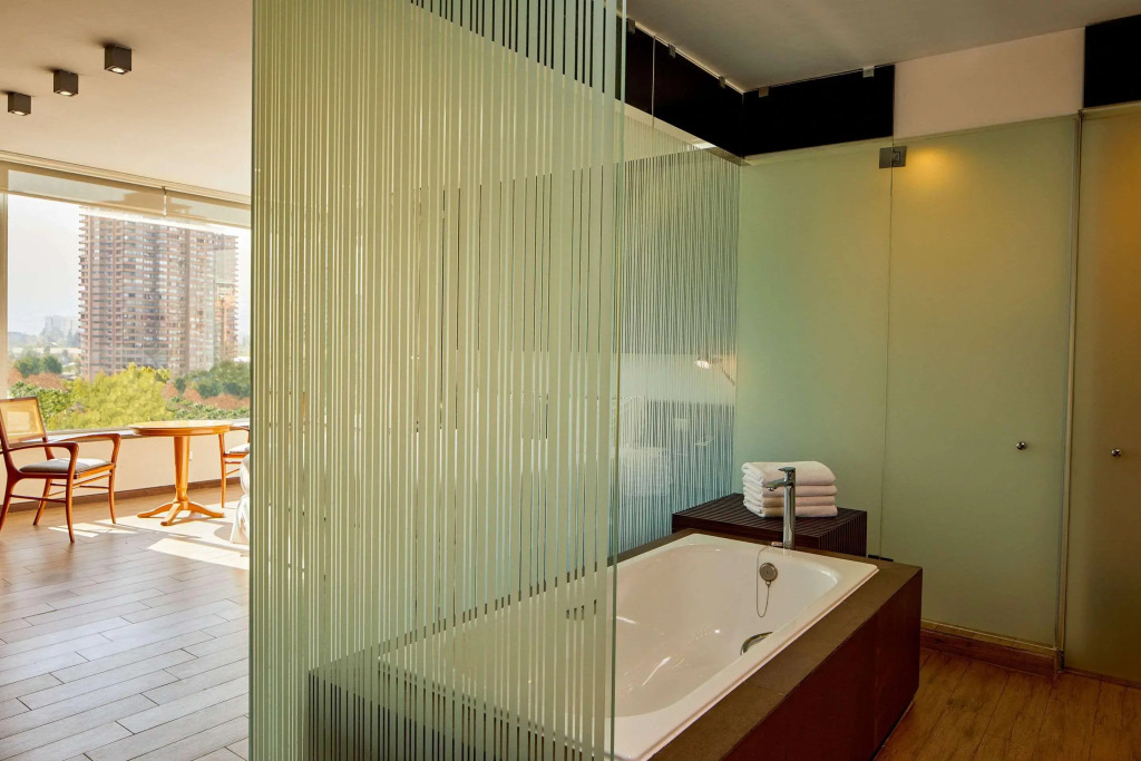 Radisson Blu Plaza El Bosque Santiago