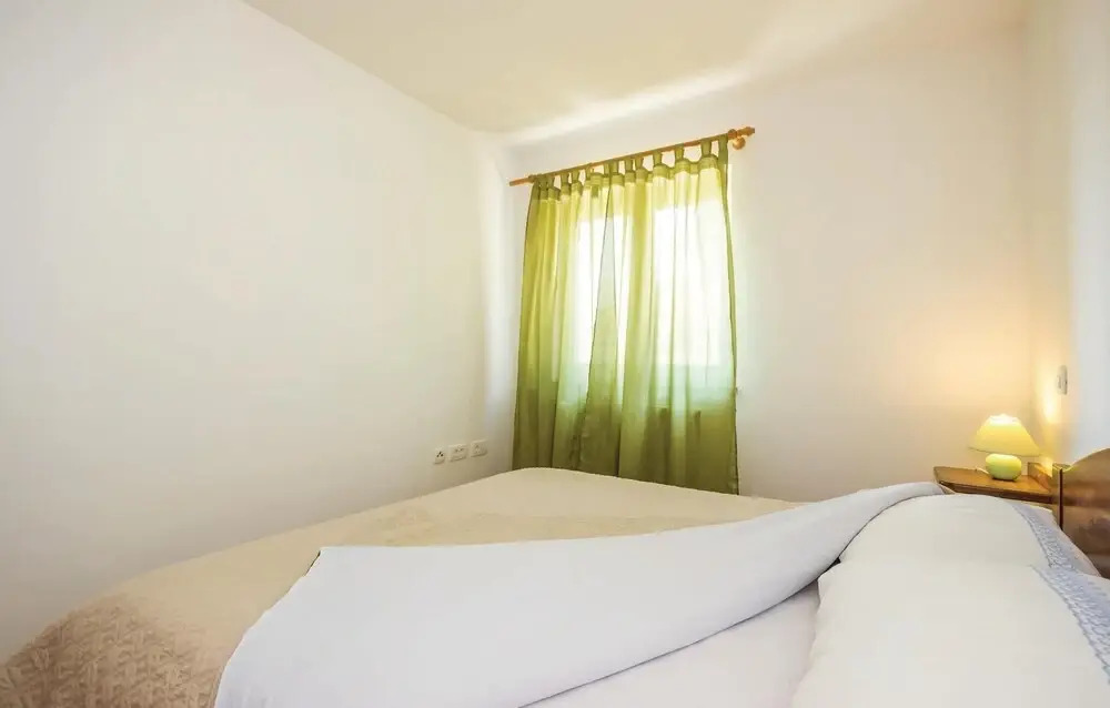 Nice Home in Icici With Wifi and 1 Bedrooms