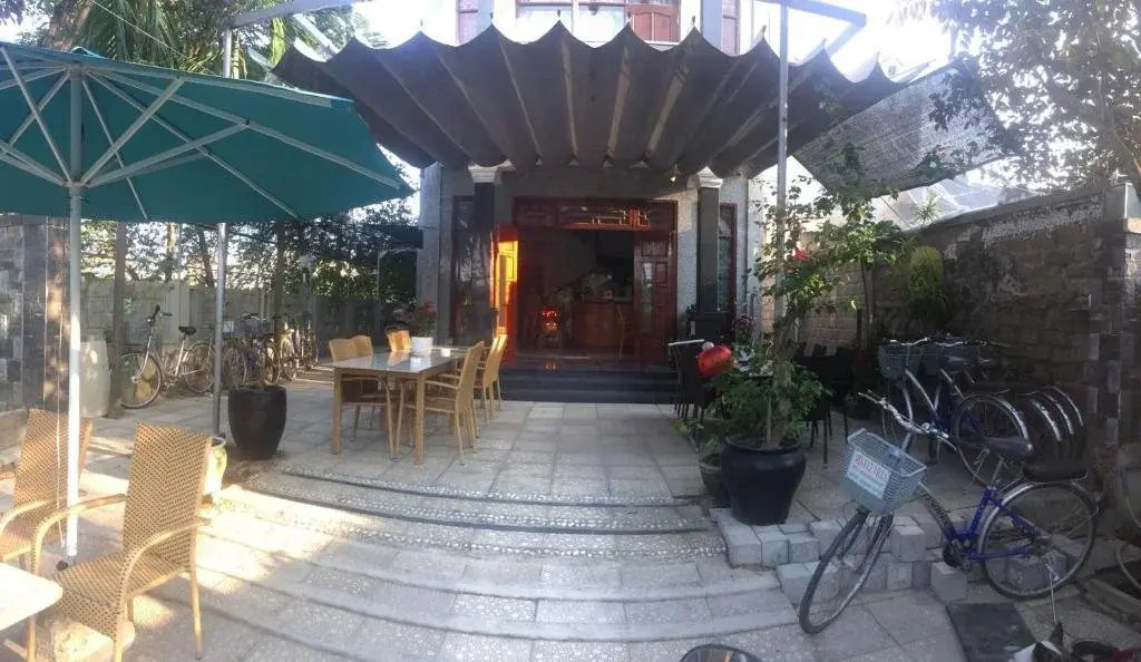 Mina Le Villa