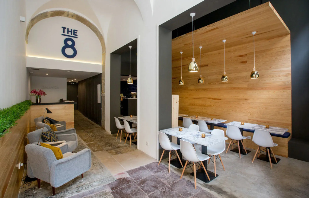 The 8 - Downtown Suites