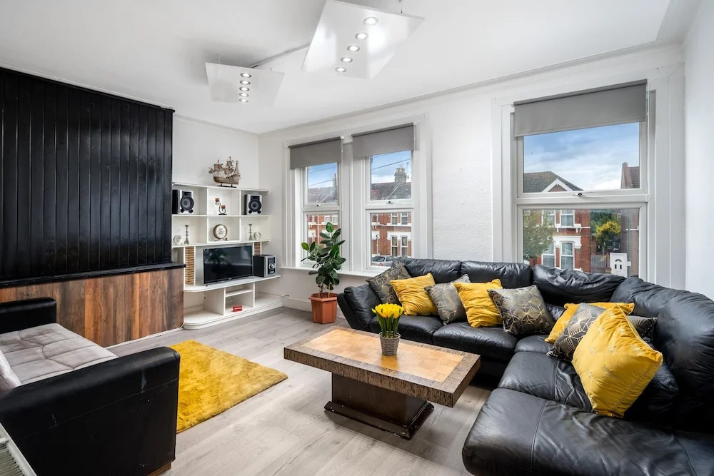 Aberdour 2 Bedroom serviced apartment
