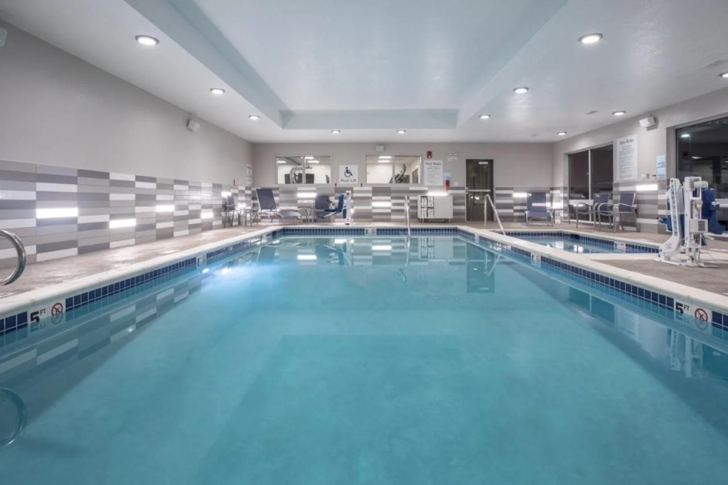 Holiday Inn Express & Suites - Denver NE - Brighton by IHG