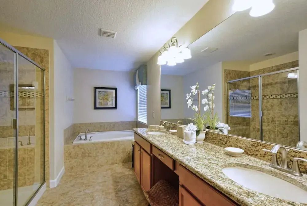 Luxurious 6BD Pool Home With Best Resort Amenities! Two Master Suites and Big Pool Area! - #6pp917