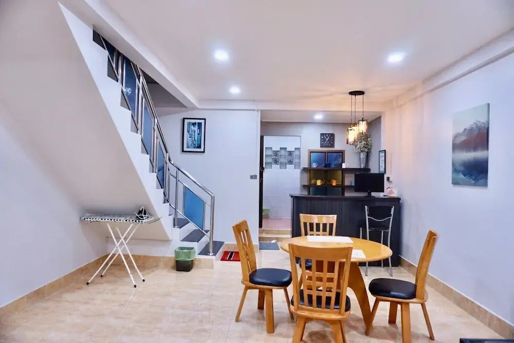 พี่จ๋า เฮ้าส์ PJa House