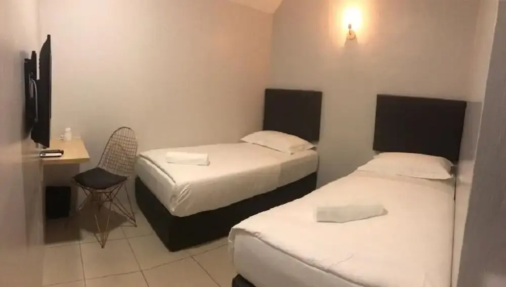 HAKO XPRESS TMN SKUDAI BARU