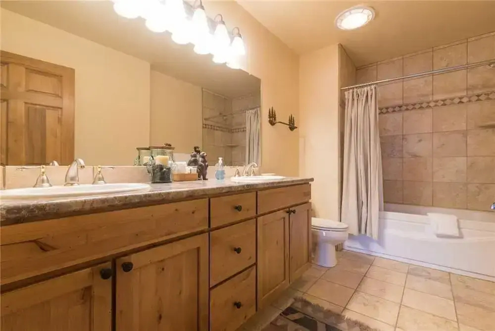 3109 Champagne Lodge, Trappeur's Crossing Apartment 3