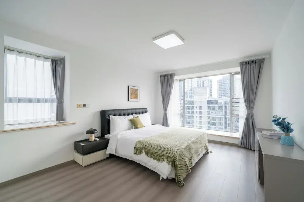 Tyms 3BR 2BA Apt near Xujiahui Metro