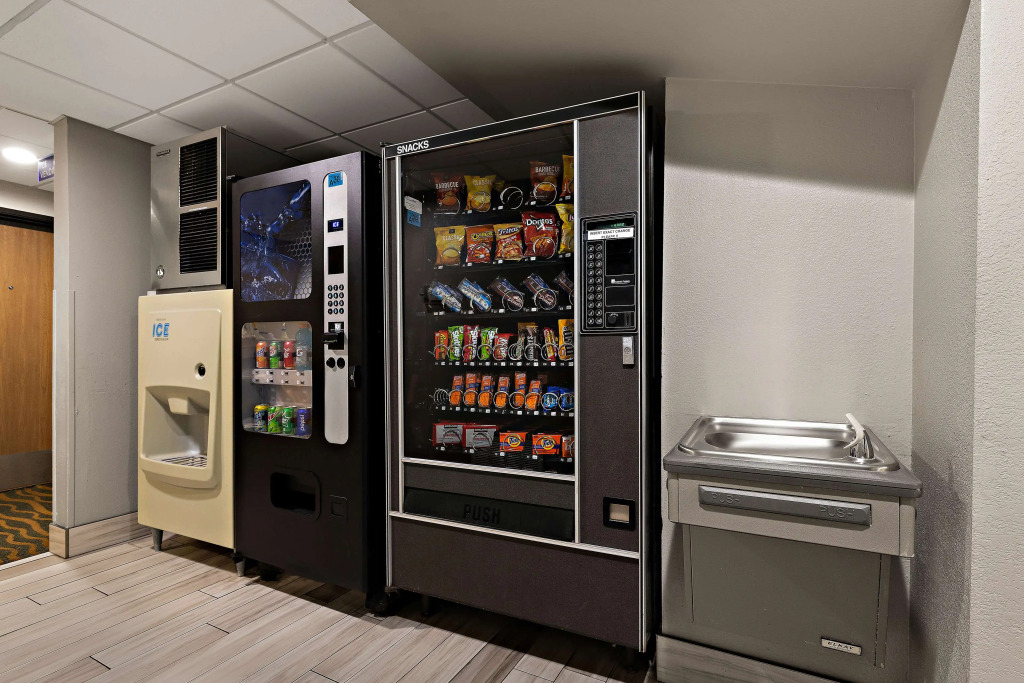SureStay Plus Hotel by Best Western Tulsa East
