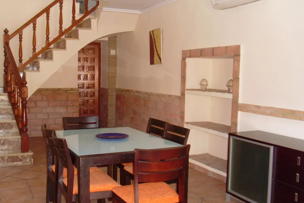 062 Villa Almendro