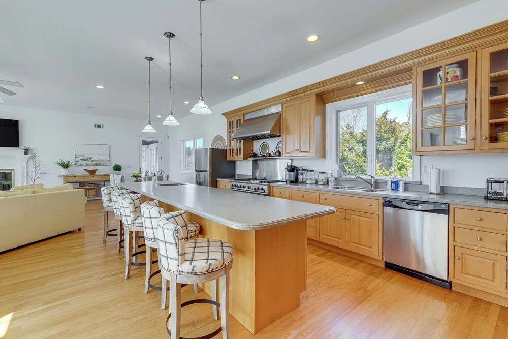 Hamptons Home Near Beaches w/ Pool & Water Views!