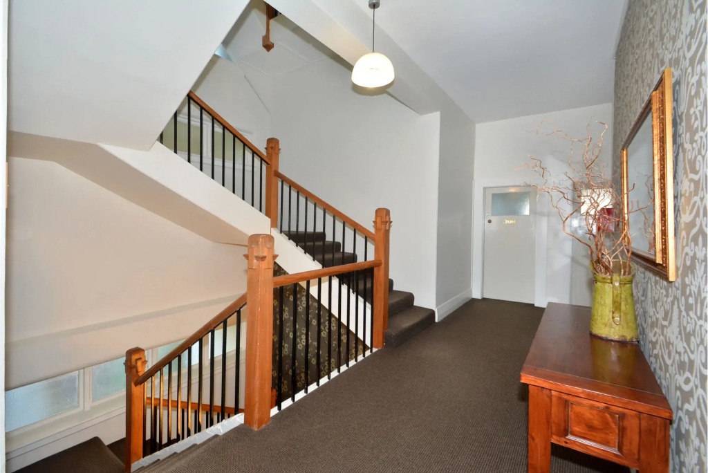 Majestic Mansions - Apartments at St Clair