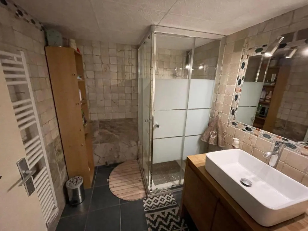 ANNECY Sainte Claire vieille ville 38m2 Terrasse proche gare et lac 4 pers 3 étoiles