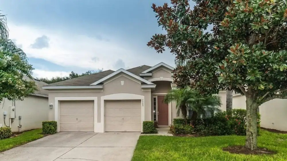 Beautiful 3 Bedroom 3 Bath Pool Home in Windsor Hills