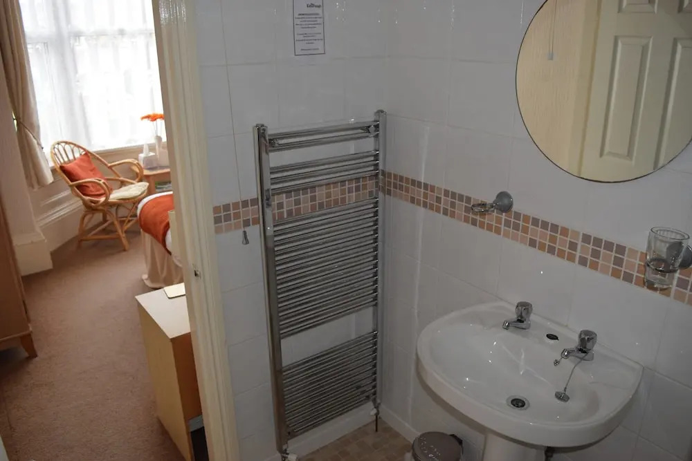 Etherleigh Guest House