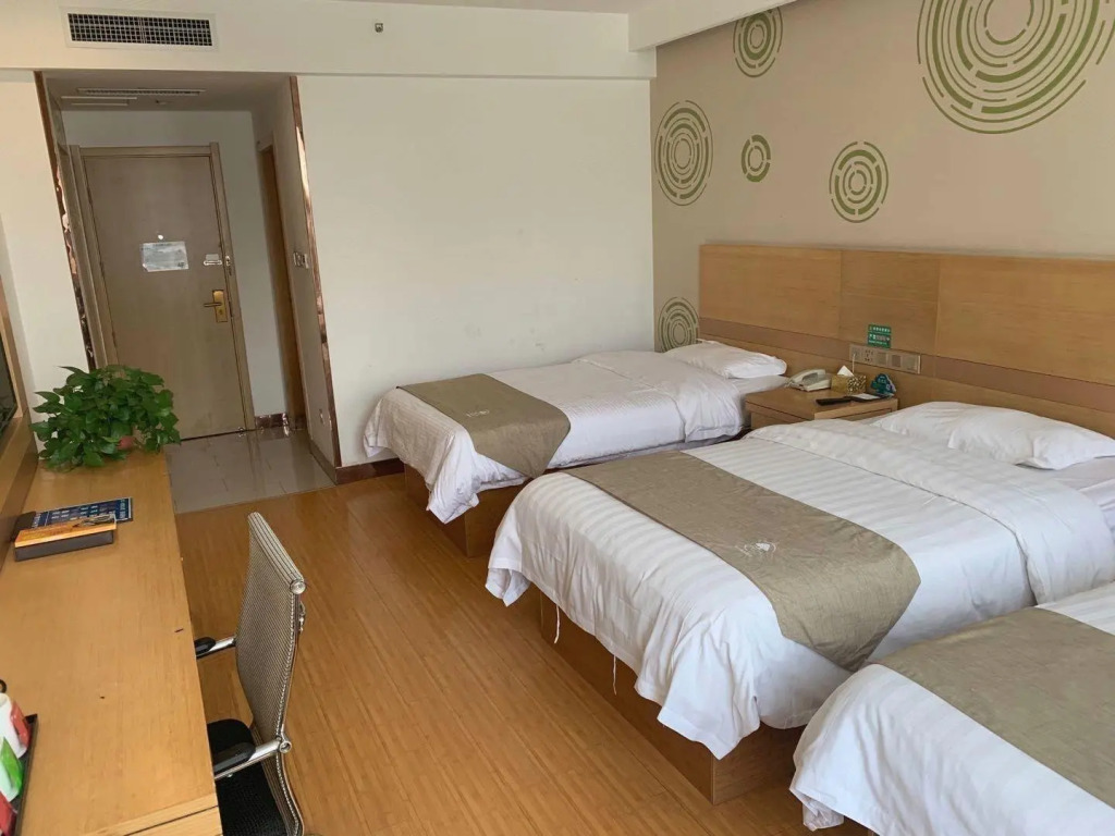 GreenTree Inn Heze Cao County Zhuangzhai Town Eastern Times City Business Hotel